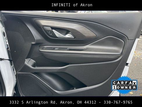 Used 2022 GMC Terrain SLT w/ Tech Package image 26
