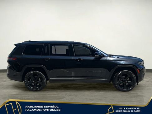 Used 2024 Jeep Grand Cherokee L Altitude AWD/4WD image 7