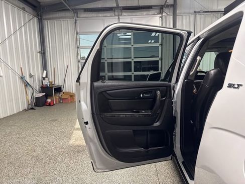 Used 2017 GMC Acadia Limited SLT image 21