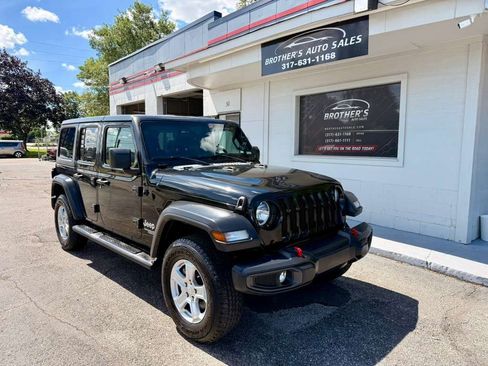 Used 2019 Jeep Wrangler Unlimited Sport S AWD/4WD image 7