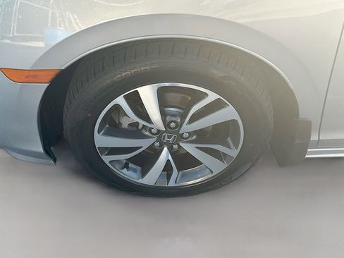 Used 2023 Honda Odyssey Touring image 39