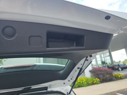 Used 2024 Chevrolet Equinox LS image 11