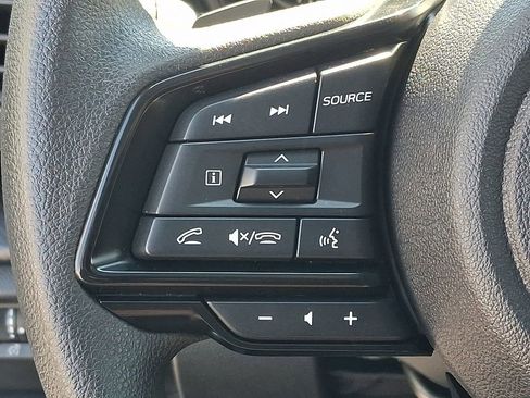 Used 2025 Subaru Crosstrek 2.0i Premium image 21