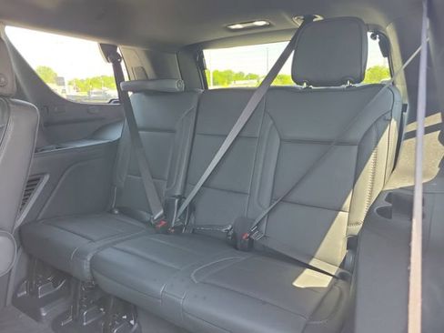 Used 2025 GMC Yukon Denali AWD/4WD image 10
