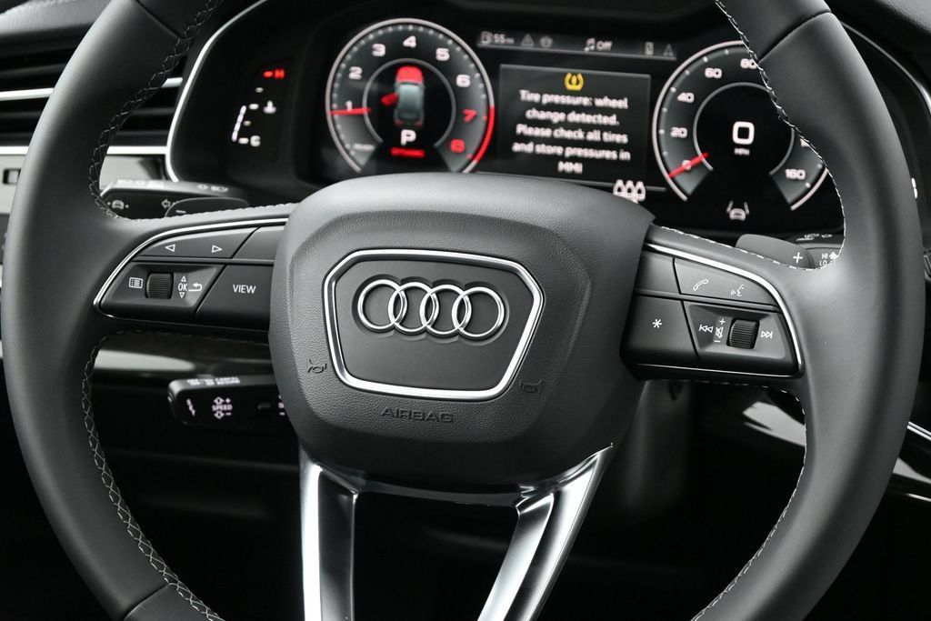 New 2026 Audi Q7 2.0T Premium AWD/4WD image 14