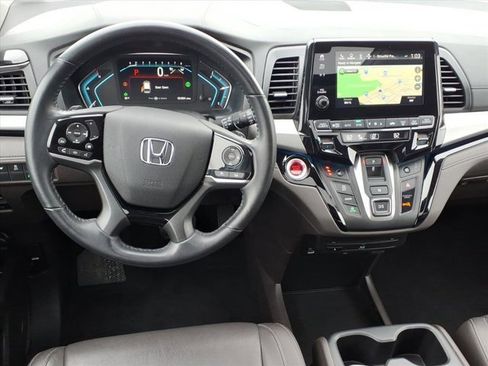 Used 2024 Honda Odyssey Touring image 10