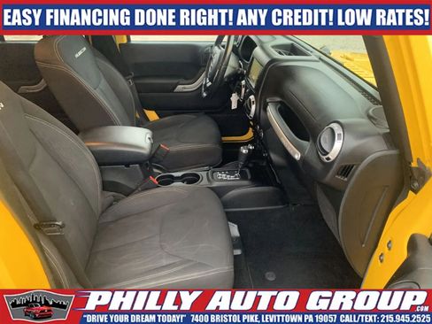Used 2015 Jeep Wrangler Unlimited Rubicon w/ Max Tow Package AWD/4WD image 12