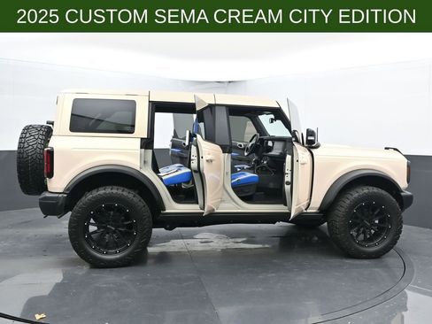 New 2025 Ford Bronco Badlands image 52