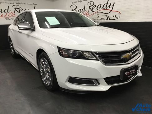 Used 2016 Chevrolet Impala LT w/ Convenience Package image 3