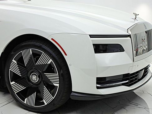 Used 2026 Rolls-Royce Spectre AWD/4WD image 21