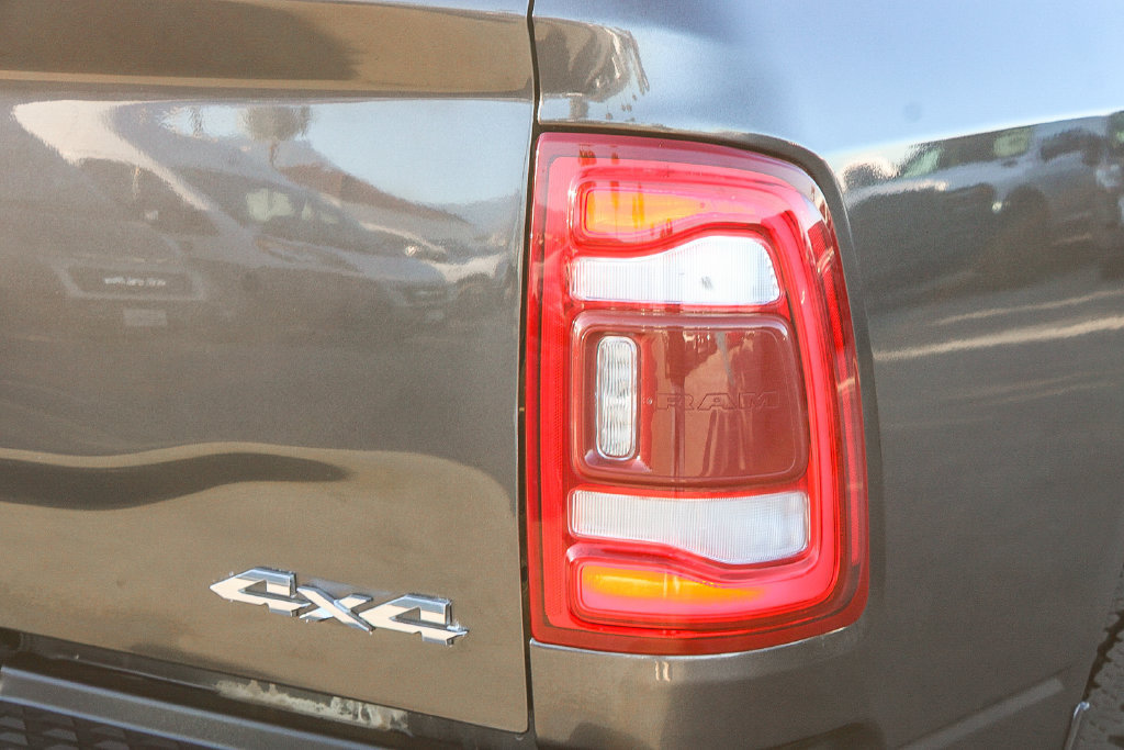Used 2024 RAM 2500 Laramie AWD/4WD image 10