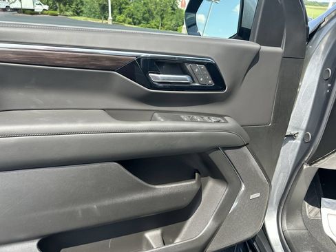 New 2026 Chevrolet Suburban LT w/ Comfort Package AWD/4WD image 20