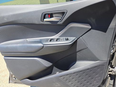 Used 2020 Toyota C-HR LE FWD image 21