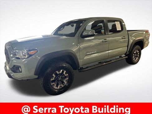 Certified 2022 Toyota Tacoma TRD Off-Road AWD/4WD image 1