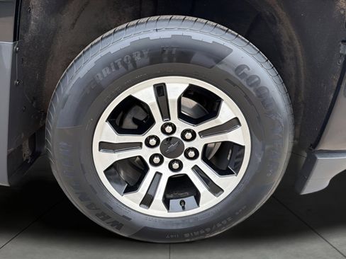 Used 2017 Chevrolet Silverado 1500 LTZ Z71 w/ LTZ Plus Package image 9