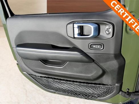 Used 2024 Jeep Wrangler High Altitude image 9