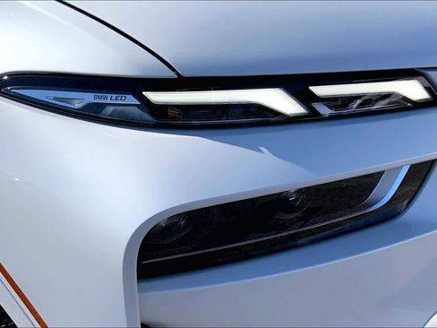 Used 2026 BMW X7 xDrive40i image 26