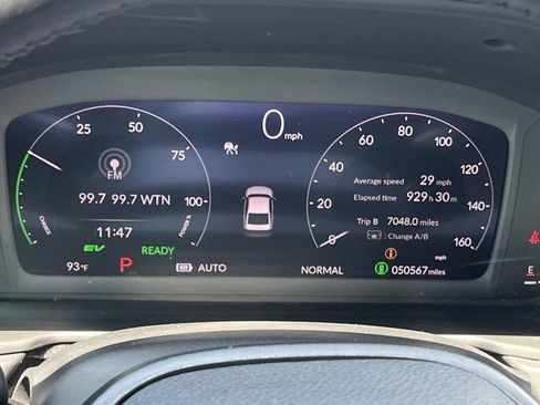 Used 2024 Honda Accord Sport image 35