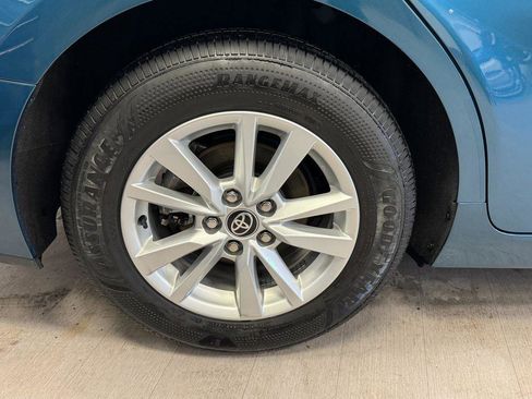 Used 2025 Toyota Camry LE image 28