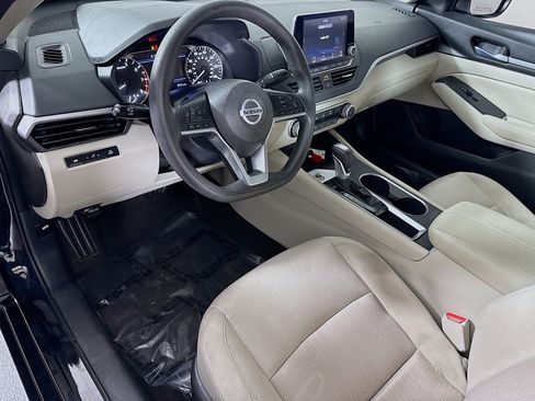 Used 2022 Nissan Altima 2.5 SV FWD image 23