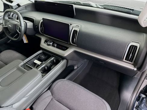 New 2026 Ford Expedition Active RWD image 32