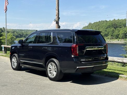 Used 2022 GMC Yukon SLT w/ SLT Premium Package AWD/4WD image 5