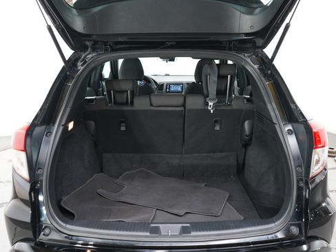 Used 2020 Honda HR-V Sport image 16