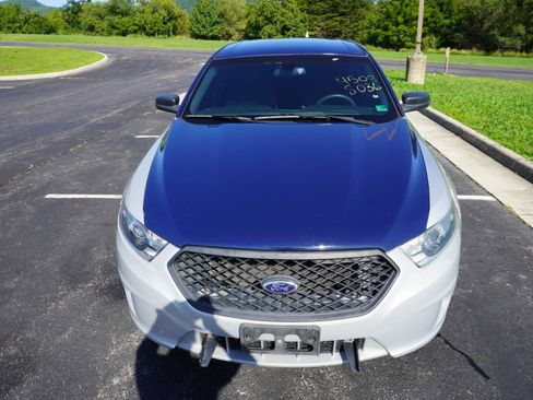 Used 2016 Ford Taurus Police Interceptor AWD image 17