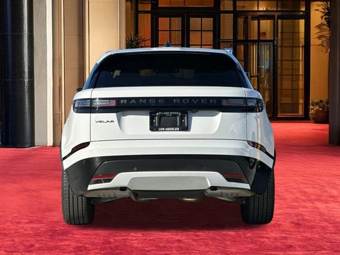 Used 2026 Land Rover Range Rover Velar Dynamic SE image 11