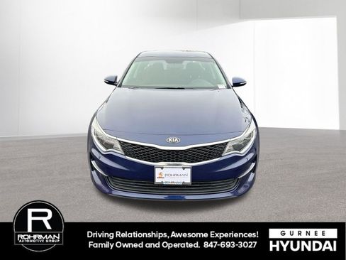 Used 2017 Kia Optima LX w/ Convenience Plus Package image 3