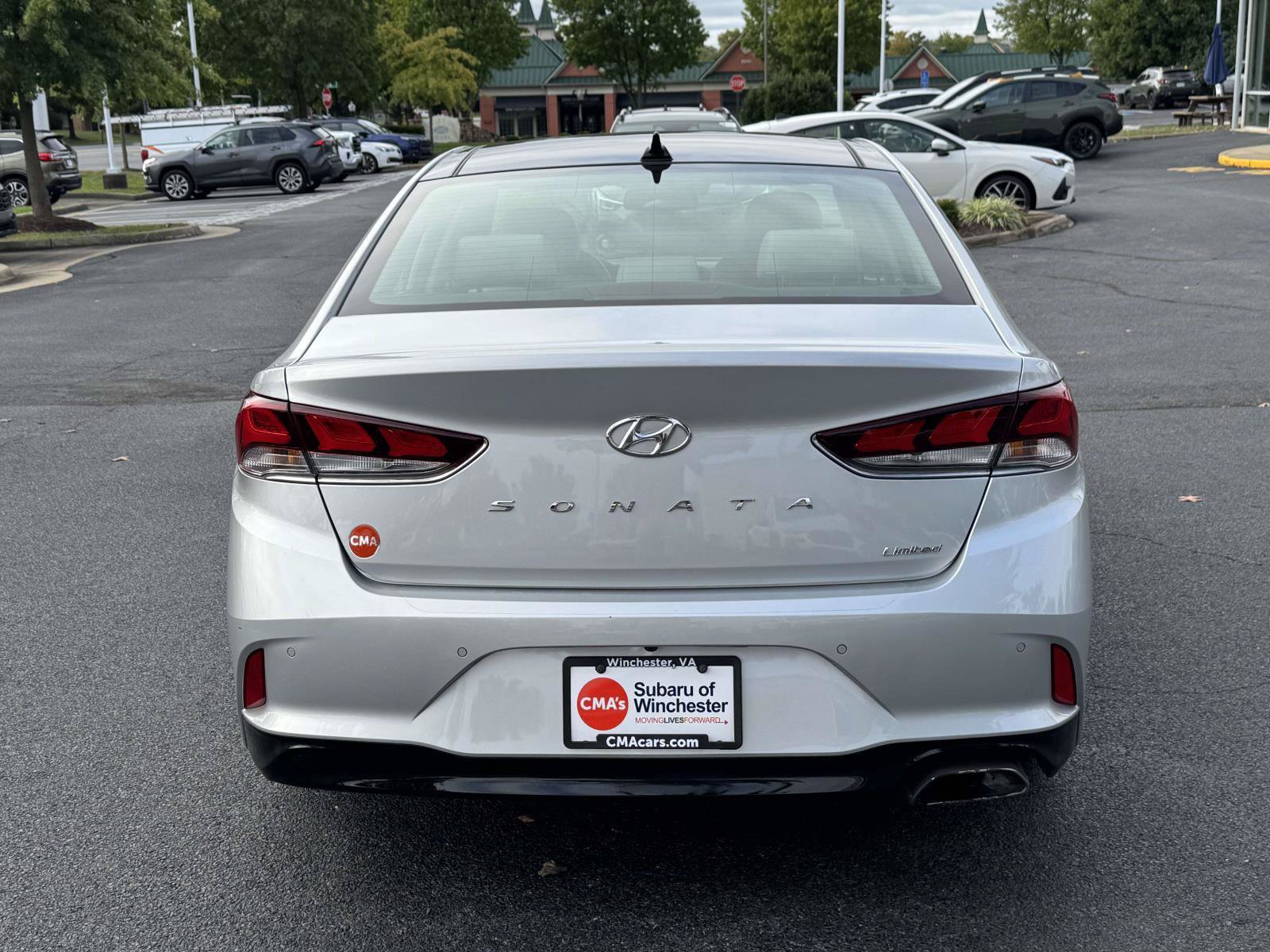 Used 2019 Hyundai Sonata Limited w/ Ultimate Package 04 FWD image 3