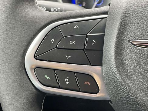 New 2026 Chrysler Pacifica Select image 28