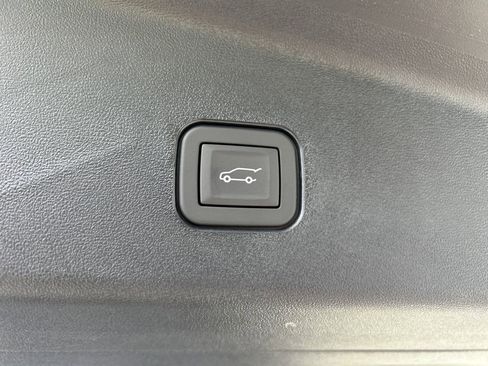 New 2026 Cadillac Vistiq Premium Luxury image 11