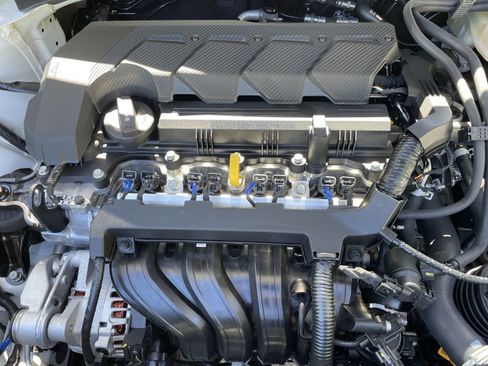 Certified 2026 Hyundai Venue SEL FWD image 22