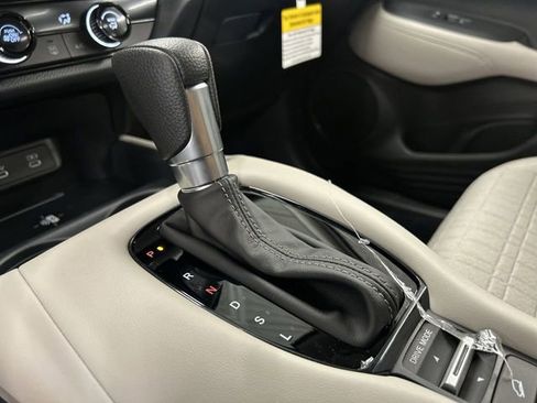 New 2026 Honda HR-V LX image 16