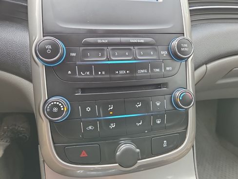 Used 2014 Chevrolet Malibu LS image 23