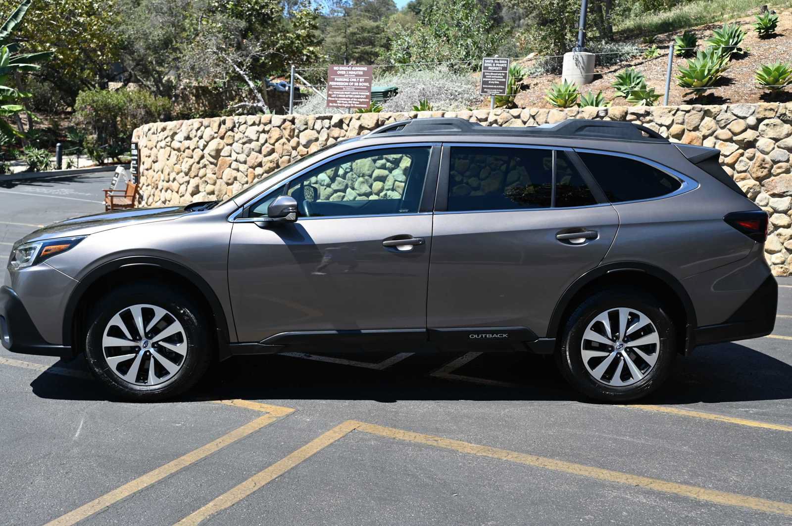 Used 2022 Subaru Outback Premium w/ Popular Package #1 AWD/4WD image 6