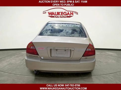 Used 2000 Mitsubishi Mirage DE FWD image 3
