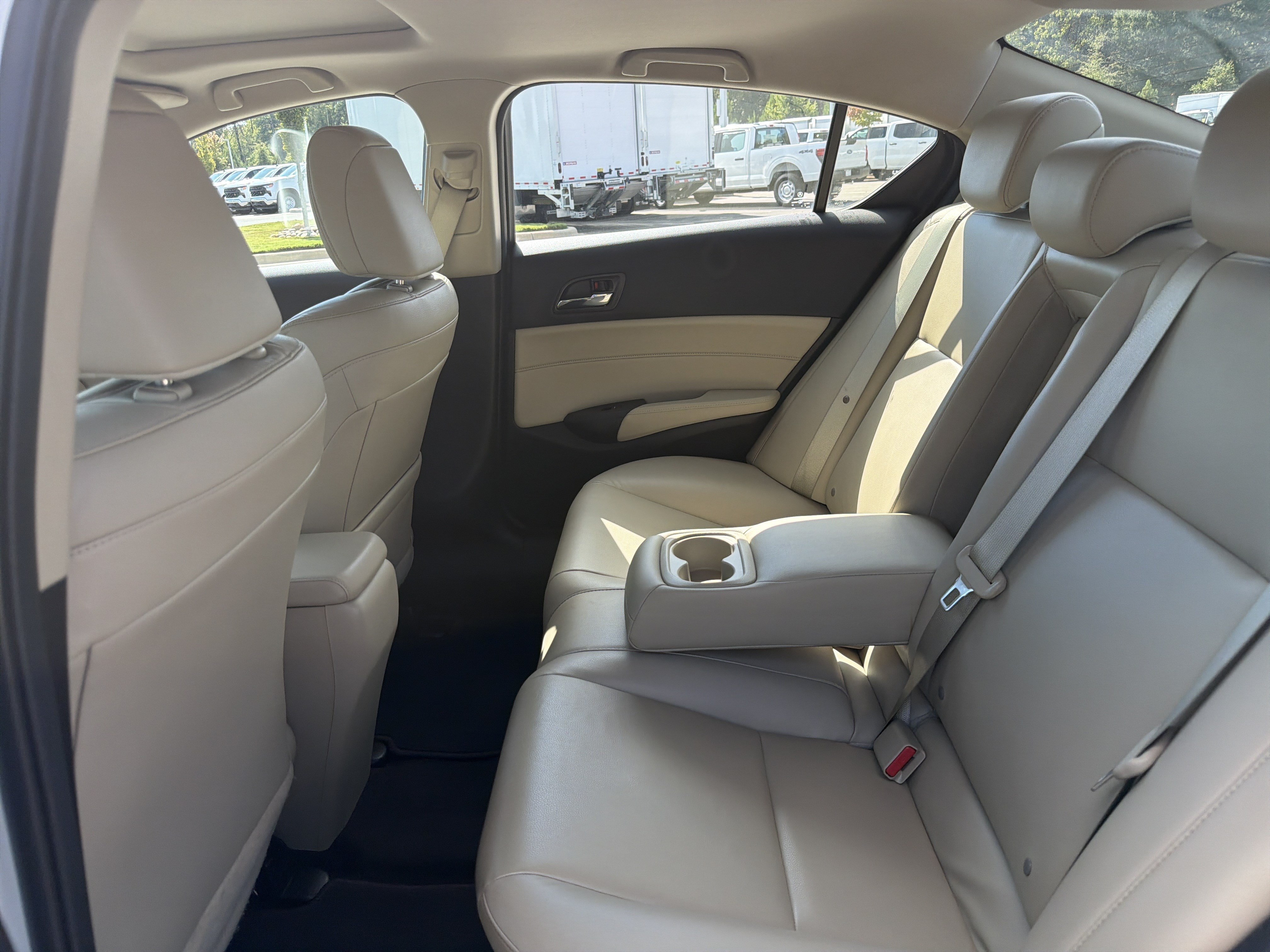Certified 2017 Acura ILX FWD image 30