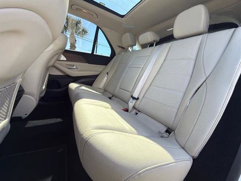 Used 2023 Mercedes-Benz GLE 450 4MATIC image 12