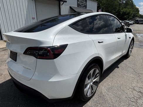 Used 2023 Tesla Model Y Long Range image 4