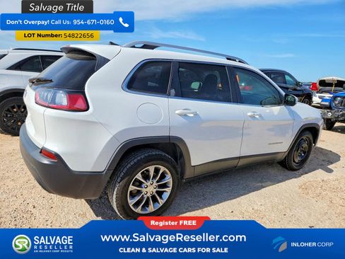 Used 2019 Jeep Cherokee Latitude Plus w/ Comfort/Convenience Group FWD image 4