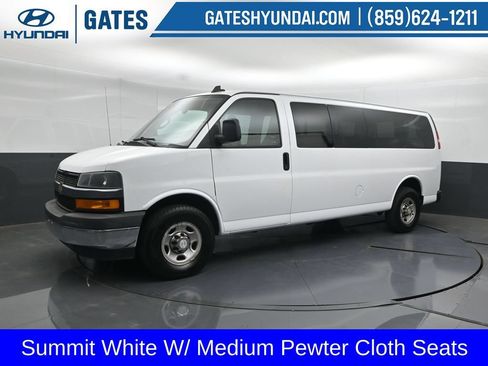 Used 2019 Chevrolet Express 3500 LT w/ LT Preferred Equipment Group RWD image 6