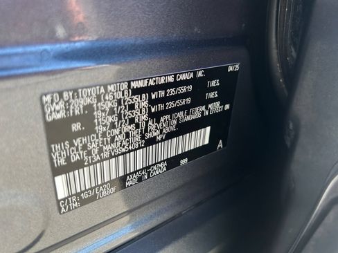 Used 2025 Toyota RAV4 XLE Premium AWD/4WD image 35