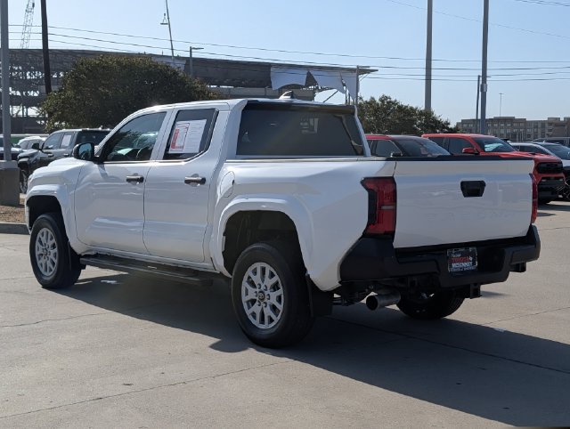 Used 2024 Toyota Tacoma SR RWD image 9