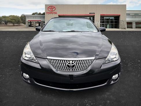 Used 2005 Toyota Solara SLE FWD image 2