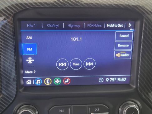 Used 2020 Chevrolet Silverado 1500 LT Trail Boss AWD/4WD image 7