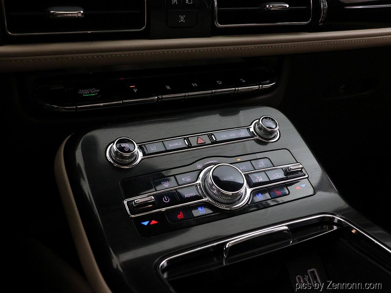 Used 2021 Lincoln Nautilus Reserve AWD/4WD image 25