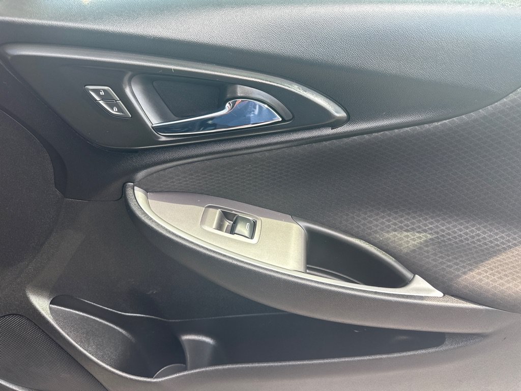 Used 2020 Chevrolet Malibu LS FWD image 12