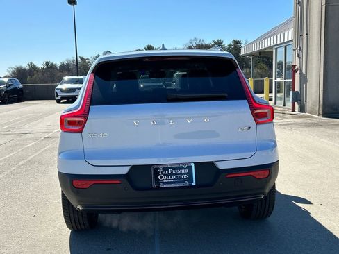 New 2026 Volvo XC40 B5 Plus w/ Climate Package AWD/4WD image 3